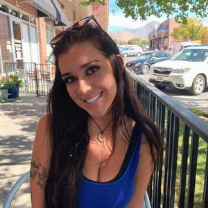 Meet your Posher, Ella